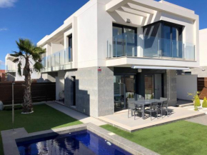 3 bedrooms house with private pool enclosed garden and wifi at Vistebella Golf Vistabella Del Maestrazgo